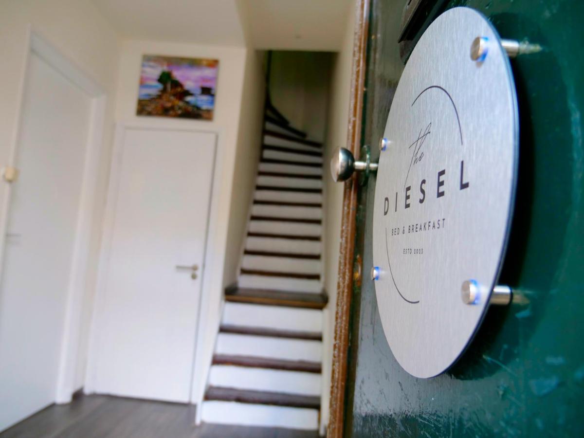 The Diesel Bed And Breakfast รอตเตอร์ดัม ภายนอก รูปภาพ