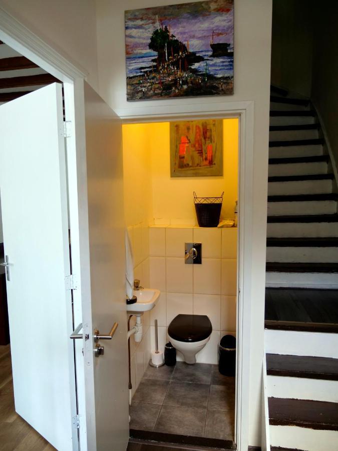 The Diesel Bed And Breakfast รอตเตอร์ดัม ภายนอก รูปภาพ